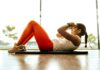 “일상 속 근육 키우기, 작은 변화로 건강 지키세요” woman exercising indoors